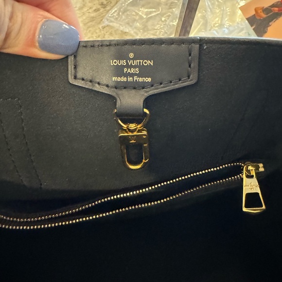 SOLD🤎🖤Louis Vuitton Belmont MM Damier Ebene🖤🤎 - Picture 7 of 16